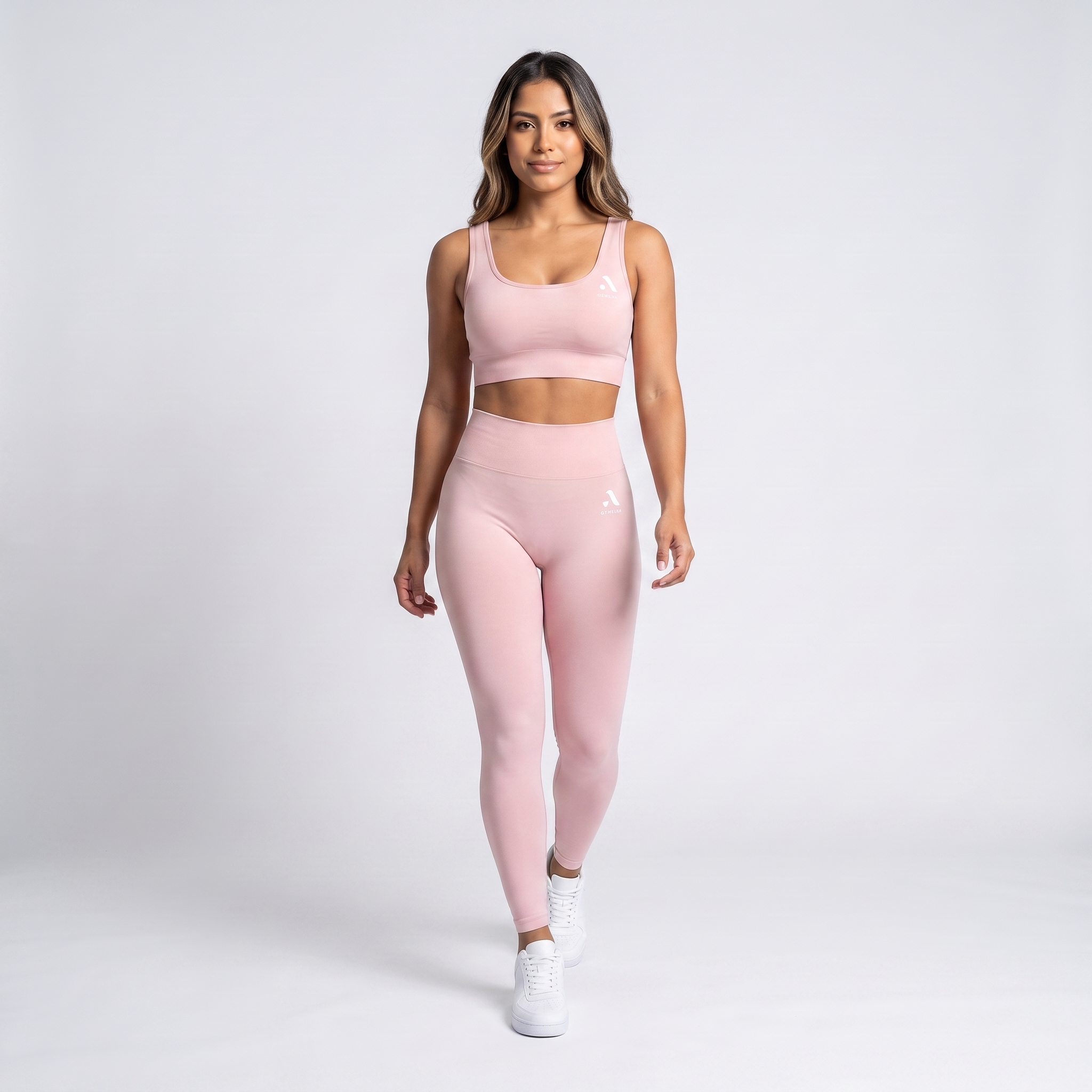 GYMELVA Serene Scoop Set Blush Pink - walking
