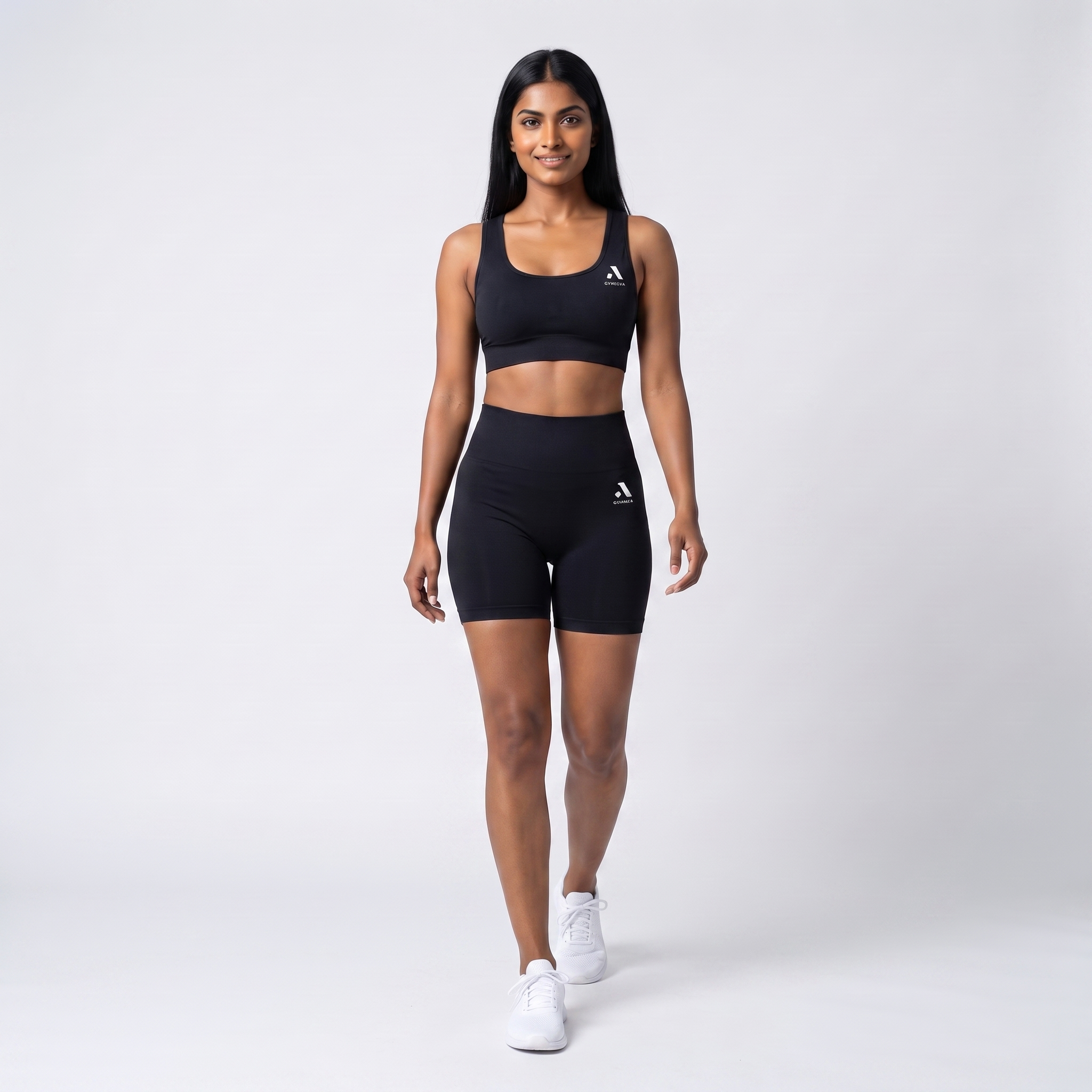 GYMELVA Serene Short Set Onyx Black - walking